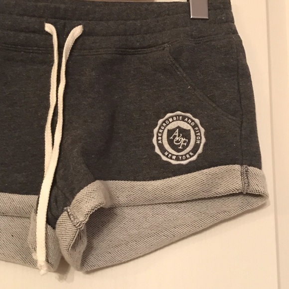 Brand new Abercrombie & Fitch sweat shorts - Picture 2 of 5